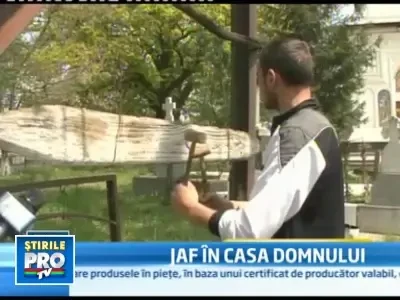 Au furat clopotul de o jumatate de tona al unei biserici