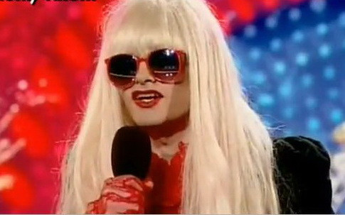 Lady Gaga in varianta masculina! Vezi VIDEO!