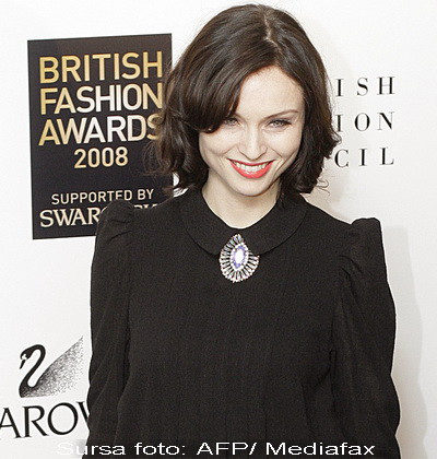 Sophie Ellis Bextor, dulce-amaruie in cel mai nou hit al sau!