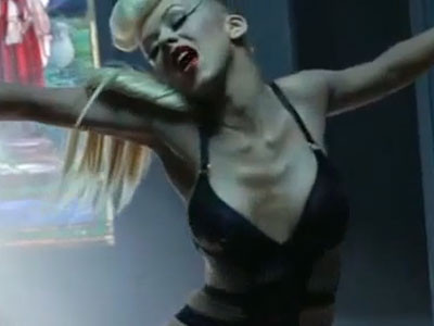 Christina Aguilera, amor cu femei! Sa fie asta motivul divortului?