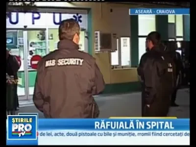 Legea PUMNULUI la Craiova! 30 de romi au batut doua asistente si un medic!