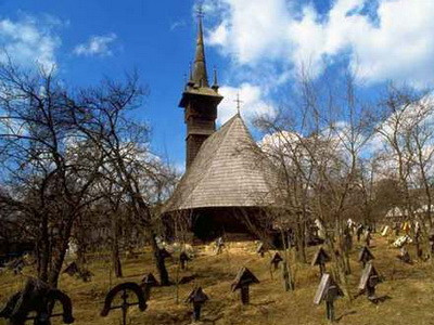 Doamne-fereste! Noul preot a venit la biserica insotit de jandarmi