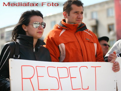 Profesorii picheteaza Parlamentul, de maine!