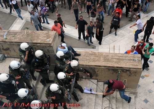 Criza scoate oamenii in strada si in Slovenia
