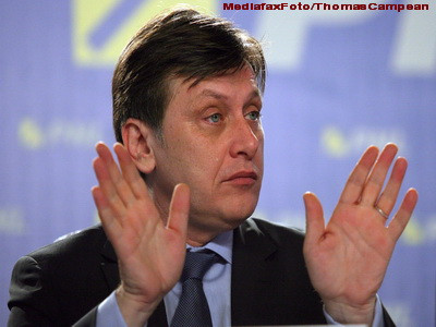 Crin Antonescu nu vrea sa vina la sedintele PSD: "Nu sunt comunist!"