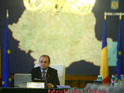 Legea salarizarii, aprobata. Bugetarii vor lua cu 15% mai mult in 2011