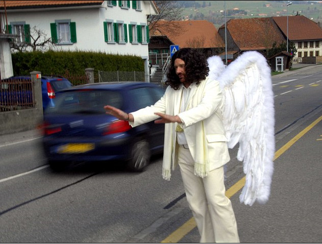 Ingerul de pe sosele! Elvetienii reduc socati viteza!