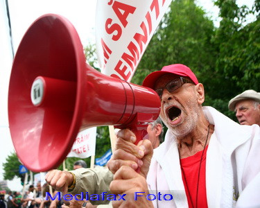 BNS: Daca Guvernul nu vine cu masuri concrete intrerupem dialogul