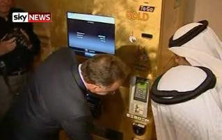 Bancomat de AUR in Abu Dhabi! Bagi bancnote, scoti lingouri!