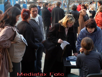 In Spania, mamicile nu stau decat 4 luni acasa pentru ingrijirea copilului