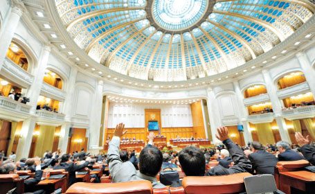 Reducerea ministerelor sau impozitarea diferentiata, solutiile Opozitiei