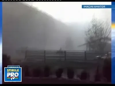 Ploi, grindina si vant puternic! Un om a murit lovit de trasnet