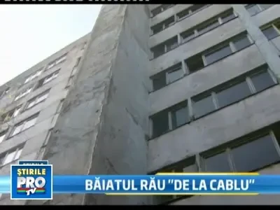 A incercat sa jefuiasca doua batrane, dar s-a trezit batut...cu telul!