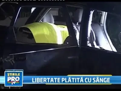 Si-a atacat fosta sotie cu bate si cutite! Femeia a murit pe patul de spital