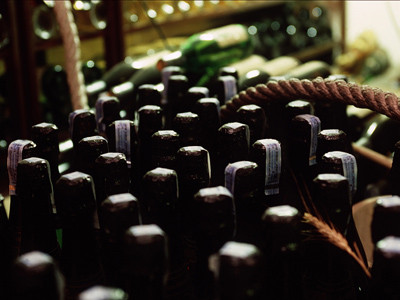 Sa stranga si bogatii din dinti!Se pregatesc scumpiri ale produselor de lux