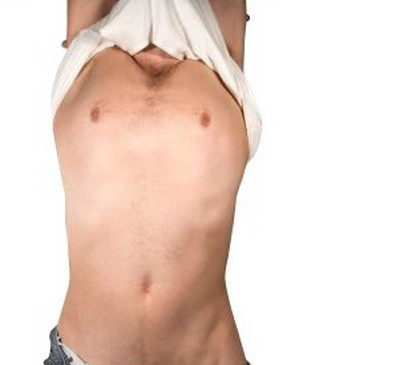 Nu aveti voie la bustul gol in Barcelona...insa complet dezbracati, DA!