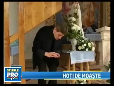 La furat de moaste RELOADED! A venit randul Sfintilor Francisc si Clara!