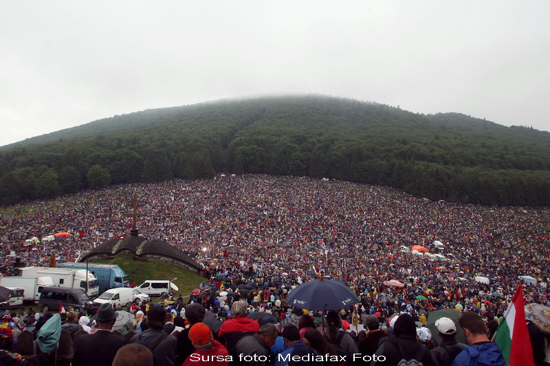 Zeci de mii de credinciosi catolici, in pelerinaj la Sumuleu Ciuc!