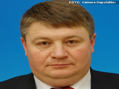 Ca sa faca economie, un deputat ar fi dispus sa locuiasca intr-o rulota!