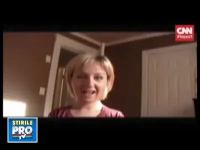 IMPRESIONANT! Isi creste copilul fara sa-si foloseasca mainile