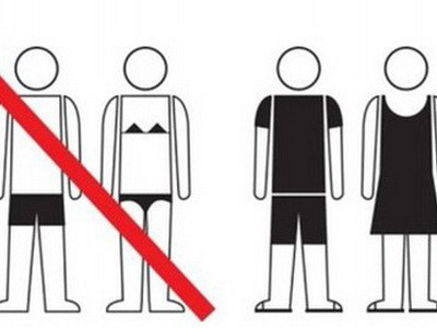 In Barcelona nu te mai poti plimba in bikini pe strada