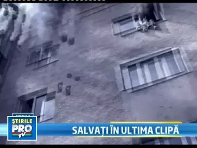 Doua femei au scapat cu viata dintr-un incendiu cauzat de un scurtcircuit