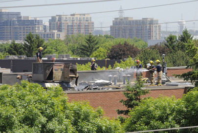 Doi morti, dupa ce un avion de mici dimensiuni s-a prabusit in Toronto