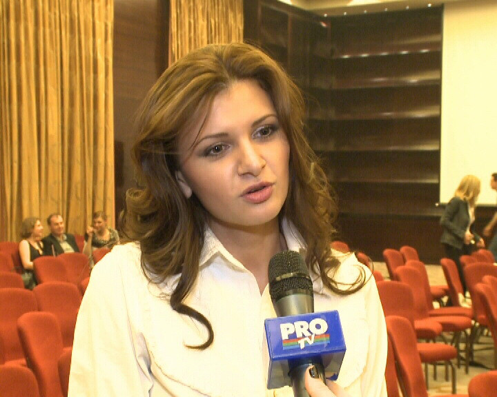 EXCLUSIV! Ramona Gabor: Rochia de mireasa? Grea alegere!