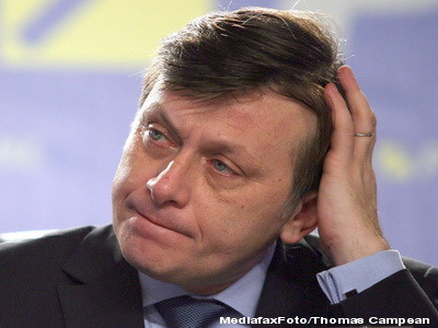 Antonescu, Voiculescu, Diaconescu si Banicioiu: chiulangii Parlamentului