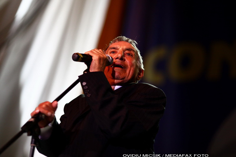 Jean Constantin, condus pe ultimul drum de mii de oameni