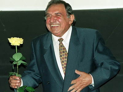 Colegii si prietenii lui Jean Constantin plang moartea maestrului