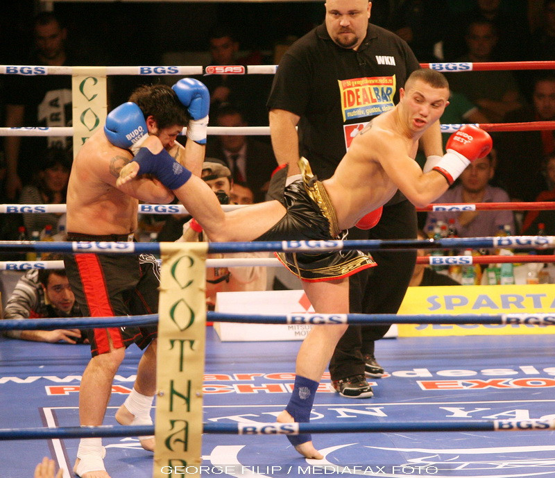 Luptatorul K1 Andrei Buda retinut 24 de ore pentru santaj