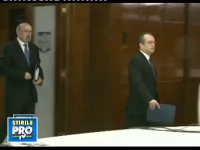 Premierul Boc: niciun salariu din Romania nu va fi sub 600 de lei!