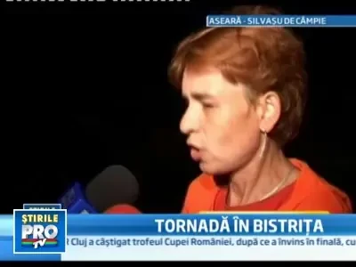 Tornada in Bistrita! Acoperisuri puse la pamant si pomi smulsi din radacina
