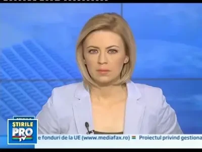 Gara fara peroane. Scara trenului le ajunge calatorilor la nas!