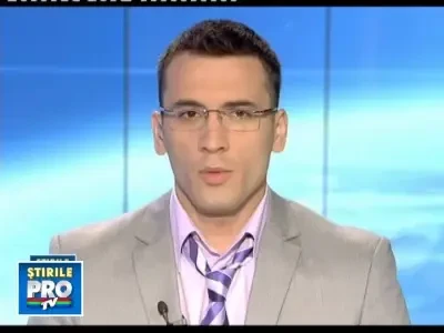 A intrat cu microbuzul prin usile unui centru comercial din Bistrita