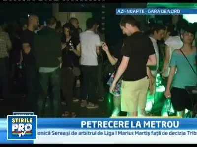 Atentie, se inchid usile, sa inceapa distractia! Prima petrecere la metrou