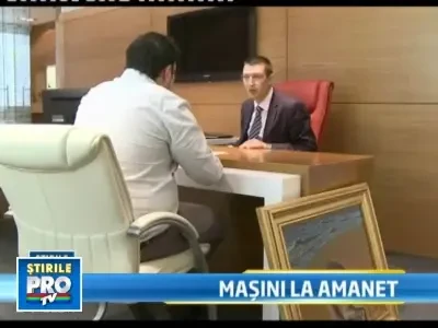 Ce duc romanii la amanet? Masini, tablouri, bijuterii sau genti de firma