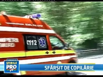 Strivita la 8 ani de camion! Mama o strigase de pe cealalta parte a strazii