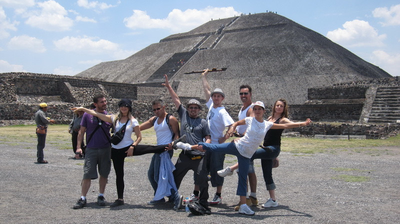 Petrecere surpriza cu mariachi pentru Wilmark