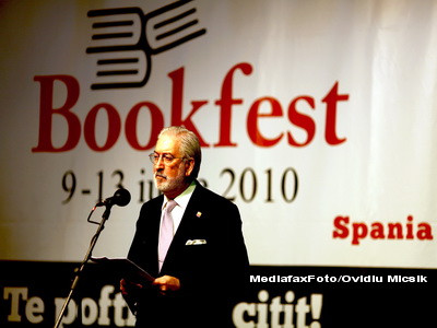 Ambasadorul Spaniei in Romania la deschiderea Bookfest