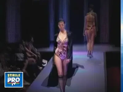 Criza taie din rochiile designerilor romani. Modelele defileaza mai ieftin