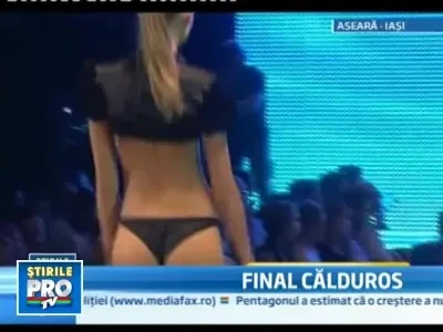 Final incins la Romanian Fashion Week: lana, blana si lenjerie intima