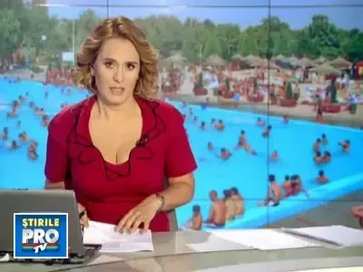 Canicula a umplut deja strandurile si piscinele