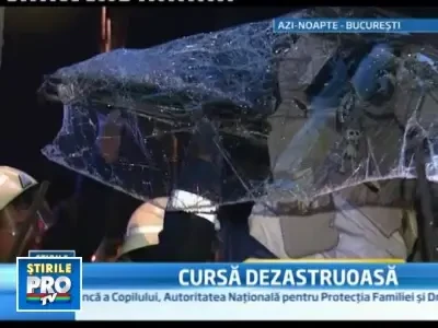 Goana nebuna pe strazile Capitalei. A intrat cu masina intr-un stalp