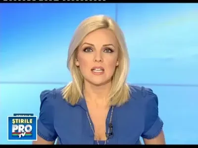 In plina misiune prin padure, doi politisti s-au umplut de... capuse