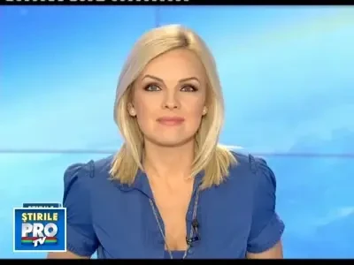 Catelul paianjen! Trece peste orice obstacol pentru o plimbare prin padure