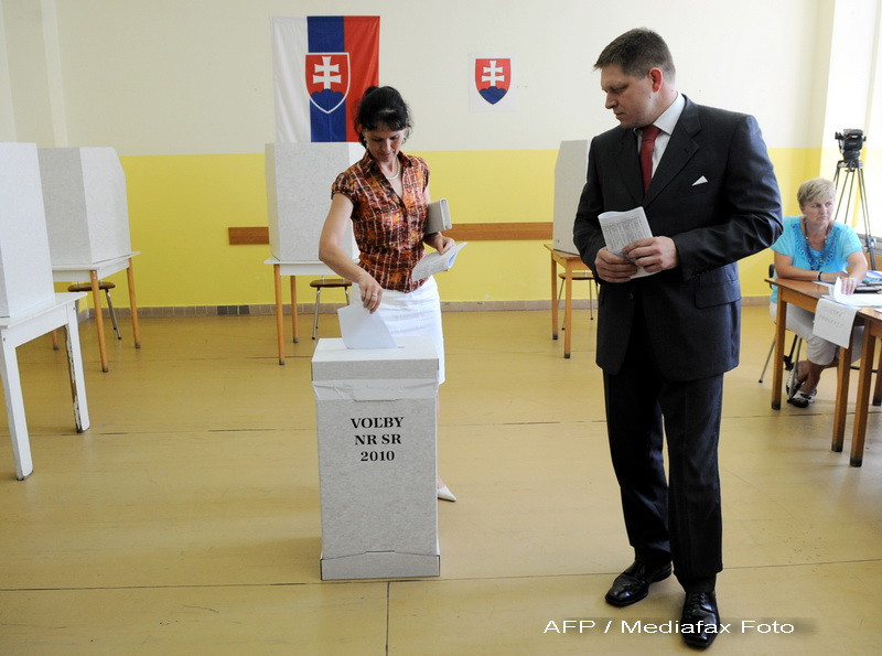 Slovacia ar trebui sa pregateasca un plan de posibila iesire din zona euro