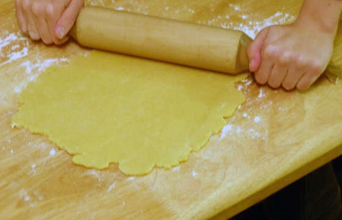 Restaurantul groazei! Bucatari batuti cu facaletul si torturati cu broccoli