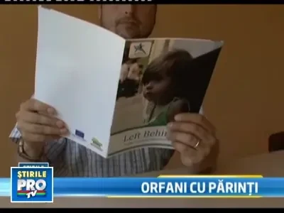 220.000 de copii din Romania au parintii plecati la munca in strainatate
